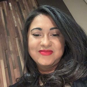 Meet your Posher, Mia